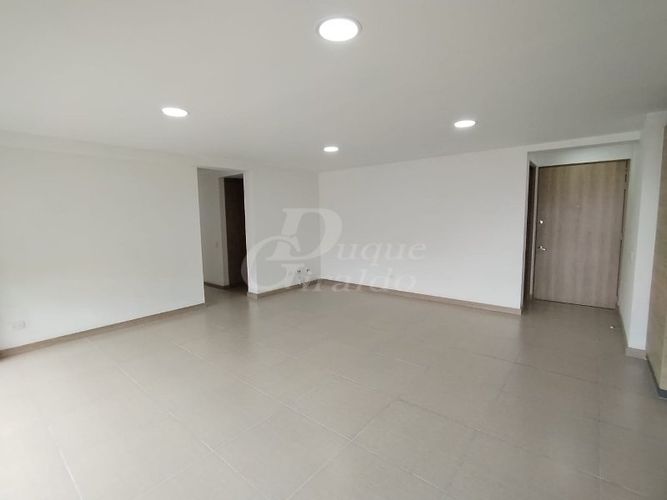 Apartamento de 3 alcobas en arriendo en Colombia, Medellín, 100 m² · foto 9 de 20