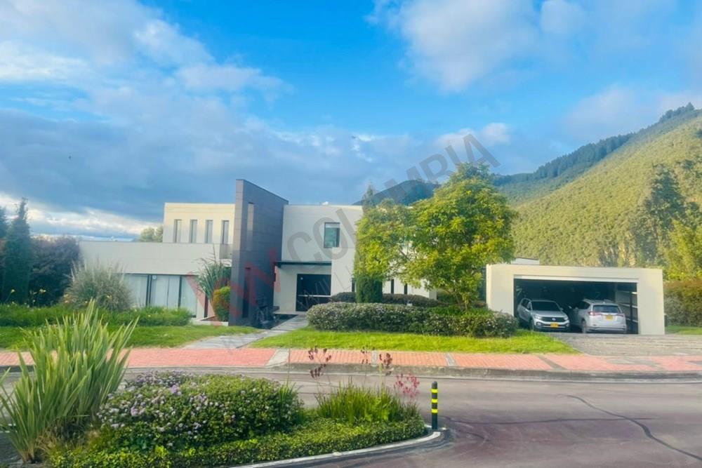 Casa en venta en Conjunto Casa De Campo, La Calera · foto 3 de 24
