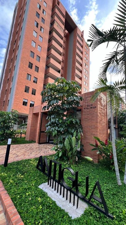 Apartamento de 3 alcobas en venta en Hacienda Santa Cruz, Ibagué, 108 m² · foto 2 de 21