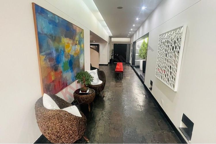 Casa de 5 alcobas en venta en La Calleja, Bogotá, 845 m² · foto 3 de 18