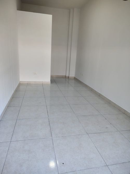 Local en arriendo en La Cabrera, Cúcuta, 15 m² · foto 2 de 5