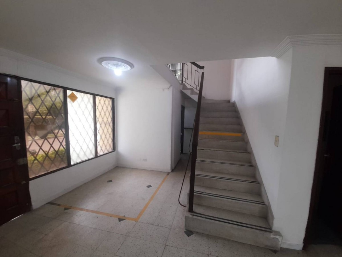 Casa en arriendo en Conquistadores, Medellín · foto 10 de 24