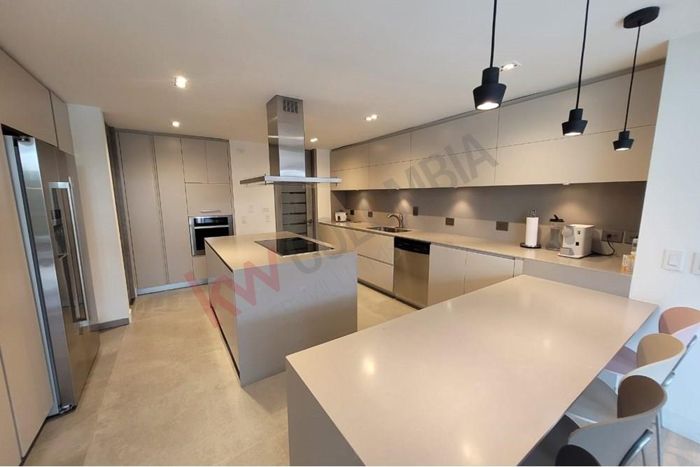 Apartamento en venta en Los Rosales, Bogotá · foto 9 de 23