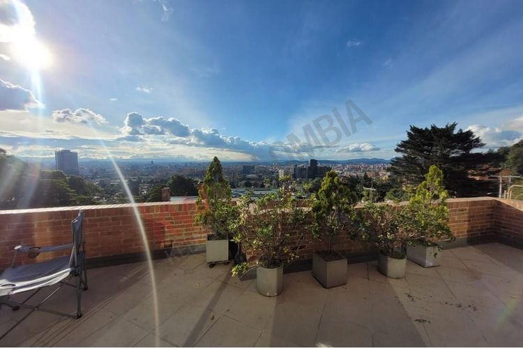 Apartamento en venta en Santa Ana Oriental, Bogotá · foto 2 de 24