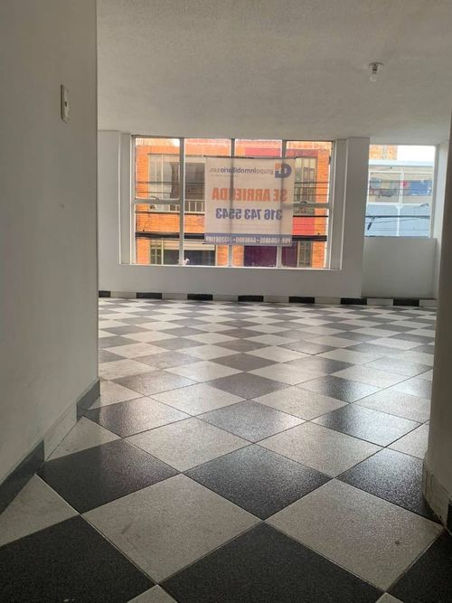 Apartamento de 3 alcobas en venta en Bosques De Mariana, Bogotá, 80 m² · foto 2 de 11