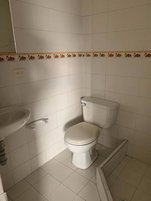 Apartamento de 3 alcobas en venta en Bosques De Mariana, Bogotá, 80 m² · foto 2 de 15