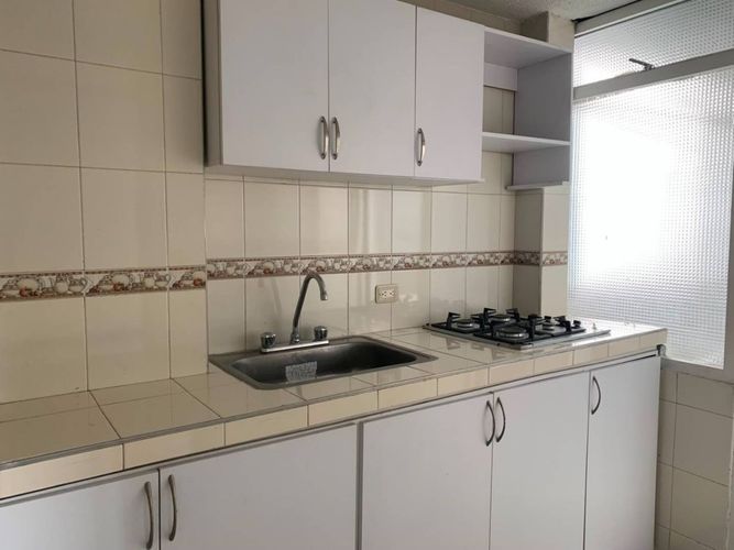 Apartamento de 3 alcobas en venta en Bosques De Mariana, Bogotá, 80 m² · foto 4 de 15