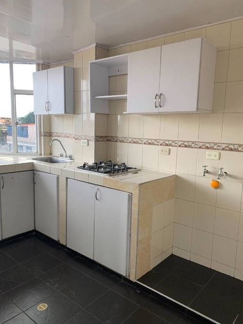 Apartamento de 3 alcobas en venta en Bosques De Mariana, Bogotá, 80 m² · foto 5 de 18