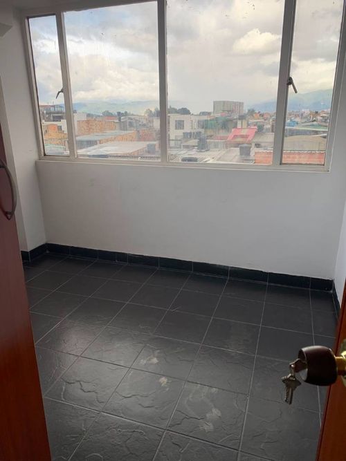 Apartamento de 3 alcobas en venta en Bosques De Mariana, Bogotá, 80 m² · foto 11 de 18