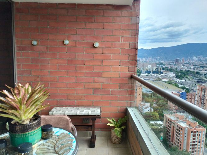 Apartamento de 3 alcobas en arriendo en El Poblado, Medellín, 124 m² · foto 14 de 14