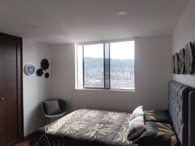 Apartamento de 3 alcobas en arriendo en El Poblado, Medellín, 124 m² · foto 9 de 14