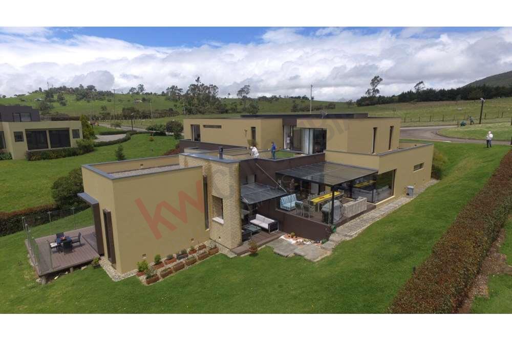 Casa en arriendo en Conjunto Casa De Campo, La Calera · foto 11 de 24