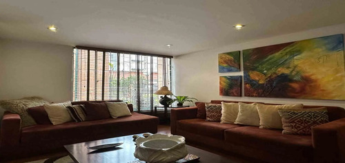 Casa en venta en El Contador, Bogotá · foto 2 de 12