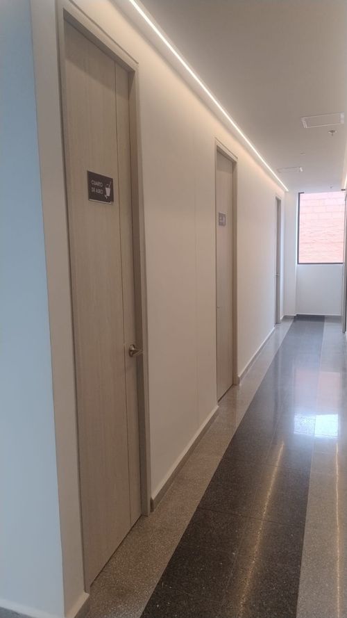 Consultorio en arriendo en Cuarta Brigada, Medellín, 30 m² · foto 6 de 13