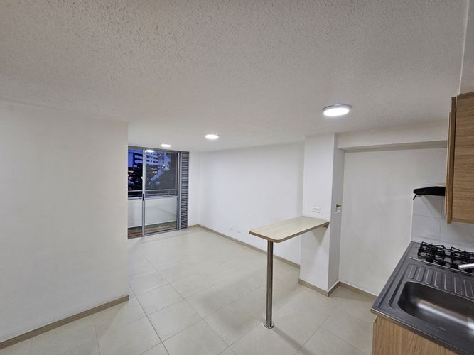 Apartamento de 3 alcobas en arriendo en Molinares, Bello, 62 m² · foto 4 de 12