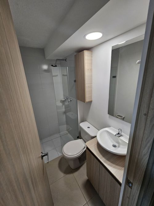 Apartamento de 3 alcobas en arriendo en Molinares, Bello, 62 m² · foto 5 de 12