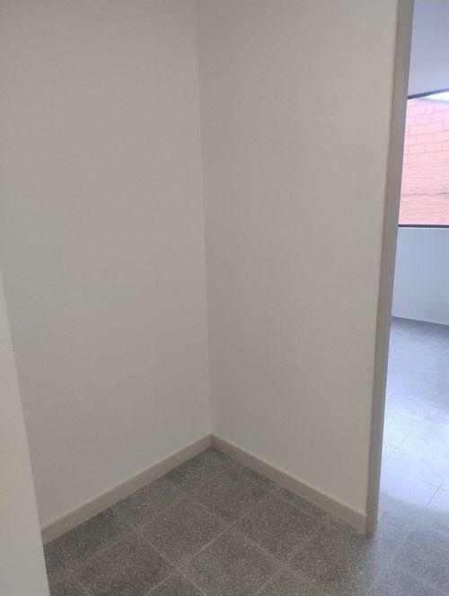Consultorio en arriendo en Cuarta Brigada, Medellín, 30 m² · foto 10 de 13
