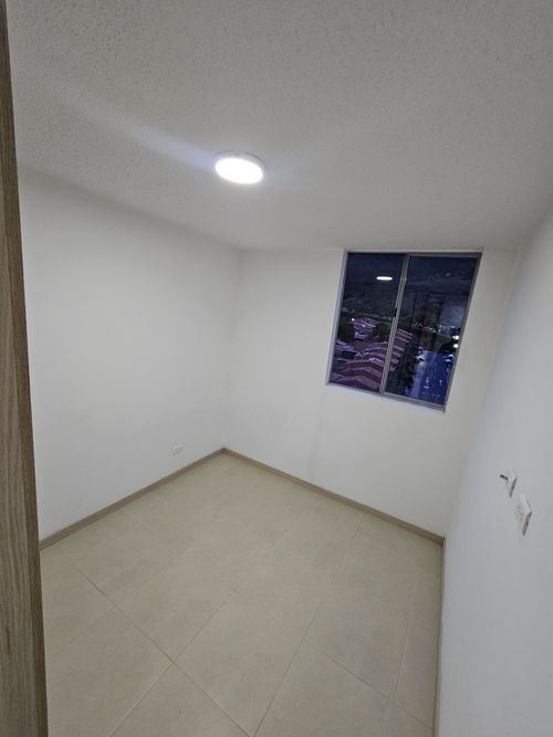 Apartamento de 3 alcobas en arriendo en Molinares, Bello, 62 m² · foto 7 de 12