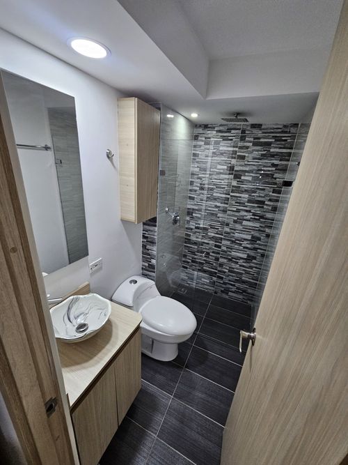 Apartamento de 3 alcobas en arriendo en Molinares, Bello, 62 m² · foto 11 de 12