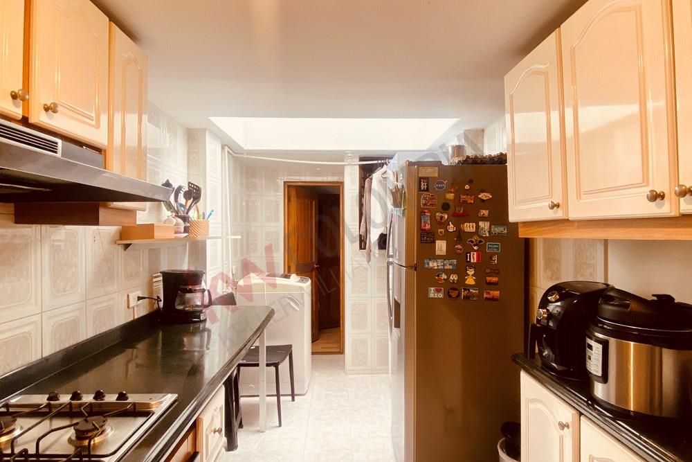 Apartamento en venta en Santa Barbara, Bogotá · foto 23 de 24