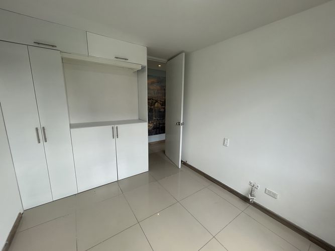 Apartamento de 3 alcobas en arriendo en Altos Del Poblado, Medellín, 90 m² · foto 10 de 17