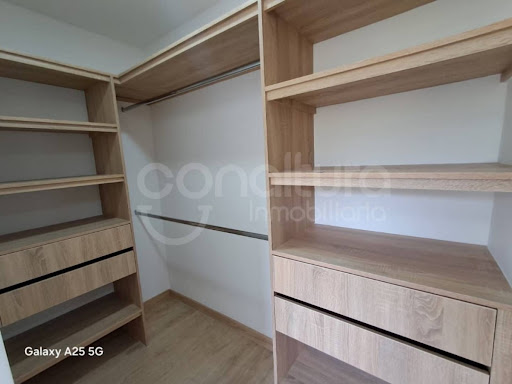 Apartamento en arriendo en Loma De San Jose, Sabaneta · foto 9 de 13