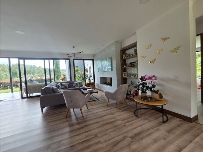 Finca en venta en El Retiro, 310 m² · foto 7 de 24