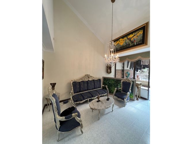 Casa de 4 alcobas en venta en Fundadores, Armenia, 280 m² · foto 4 de 13