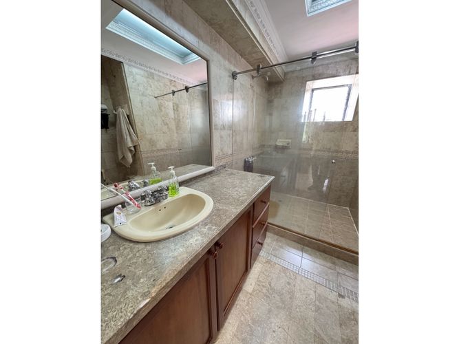 Casa de 4 alcobas en venta en Fundadores, Armenia, 280 m² · foto 12 de 13