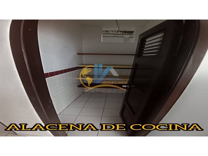 Casa de 10 alcobas en venta en Rio Prado, Girón, 150 m² · foto 2 de 9
