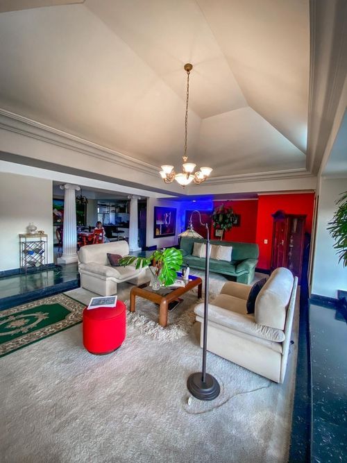 Apartamento en venta en El Poblado, Medellín · foto 6 de 18