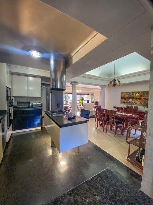 Apartamento en venta en El Poblado, Medellín · foto 13 de 18