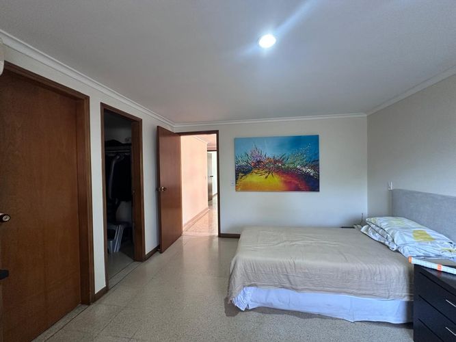 Apartamento de 3 alcobas en arriendo en San Lucas, Medellín, 145 m² · foto 9 de 17