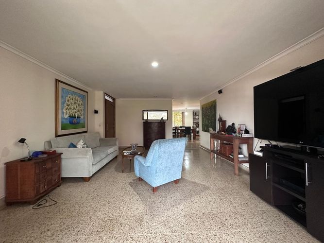 Apartamento de 3 alcobas en arriendo en San Lucas, Medellín, 145 m² · foto 5 de 17