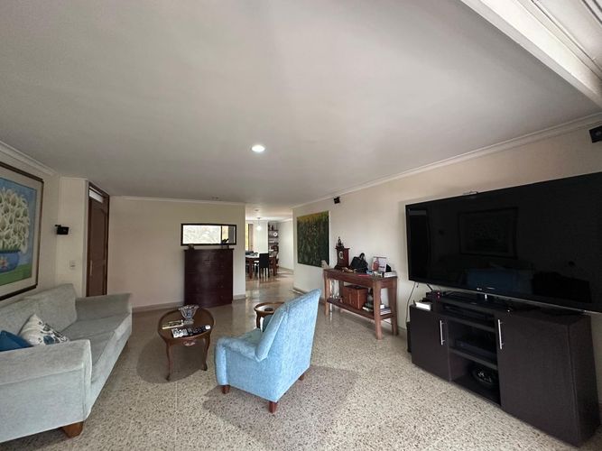 Apartamento de 3 alcobas en arriendo en San Lucas, Medellín, 145 m² · foto 4 de 17