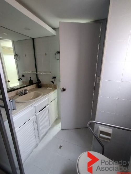Apartamento en arriendo en Milla De Oro, Medellín · foto 9 de 24