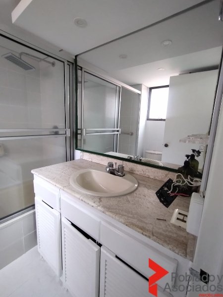 Apartamento en venta en Milla De Oro, Medellín · foto 10 de 24