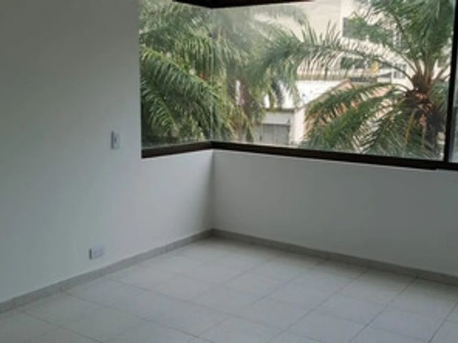Apartamento de 3 alcobas en venta en Versalles, Cali, 145 m² · foto 3 de 18