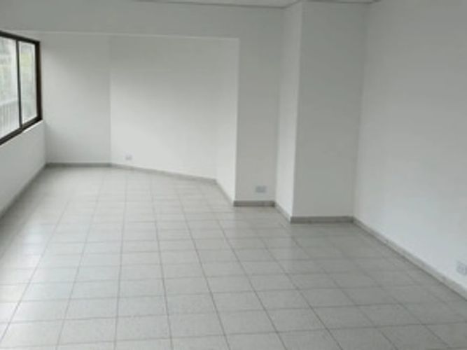 Apartamento de 3 alcobas en venta en Versalles, Cali, 145 m² · foto 4 de 18
