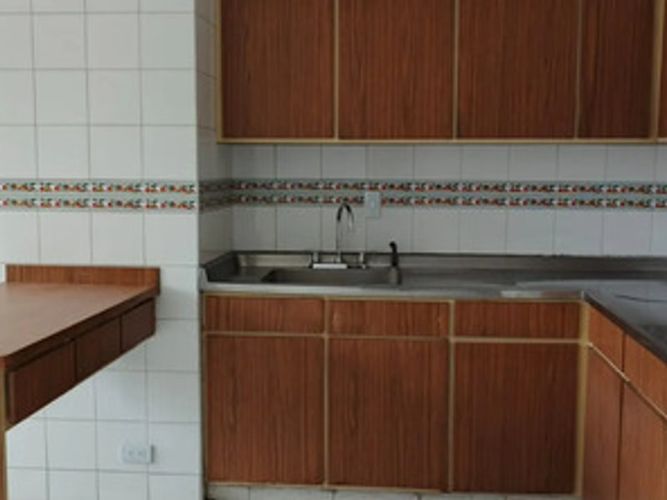 Apartamento de 3 alcobas en venta en Versalles, Cali, 145 m² · foto 7 de 18