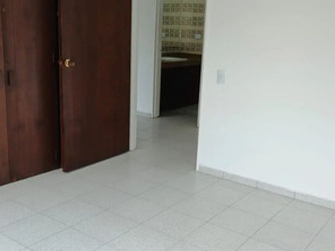 Apartamento de 3 alcobas en venta en Versalles, Cali, 145 m² · foto 13 de 18