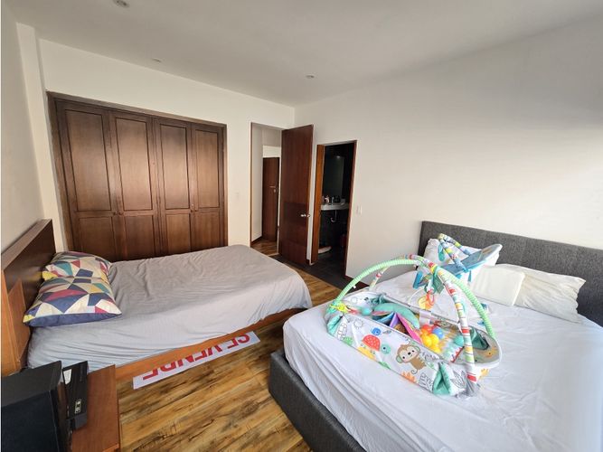 Apartamento en venta en Los Rosales, Bogotá · foto 7 de 22