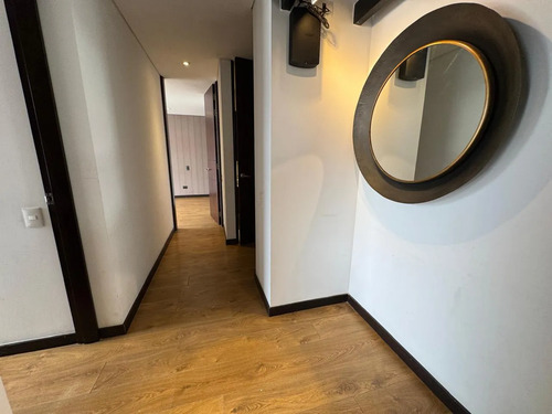 Apartamento en venta en Santa Barbara, Bogotá · foto 4 de 12