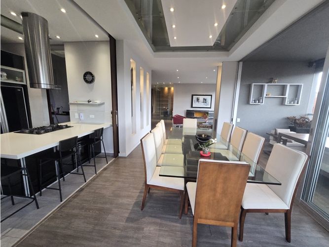 Apartamento de 3 alcobas en venta en Santa Paula, Bogotá, 246 m² · foto 3 de 24