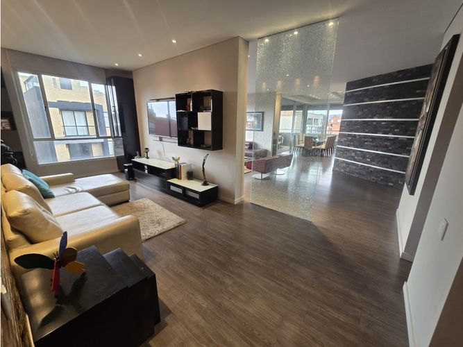Apartamento de 3 alcobas en venta en Santa Paula, Bogotá, 246 m² · foto 10 de 24