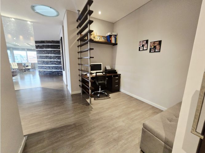 Apartamento de 3 alcobas en venta en Santa Paula, Bogotá, 246 m² · foto 12 de 24