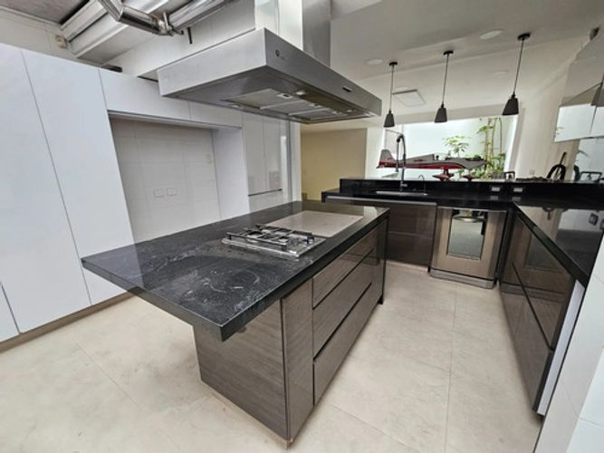 Casa de 3 alcobas en venta en Chico, Bogotá, 268 m² · foto 7 de 12