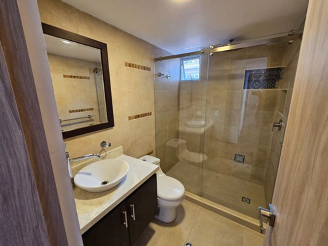 Casa de 3 alcobas en venta en Chico, Bogotá, 268 m² · foto 10 de 12
