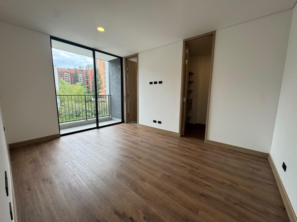 Apartamento en arriendo en Castropol, Medellín · foto 12 de 14