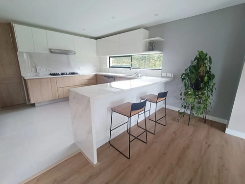 Casa en venta en Centro, La Calera · foto 6 de 12